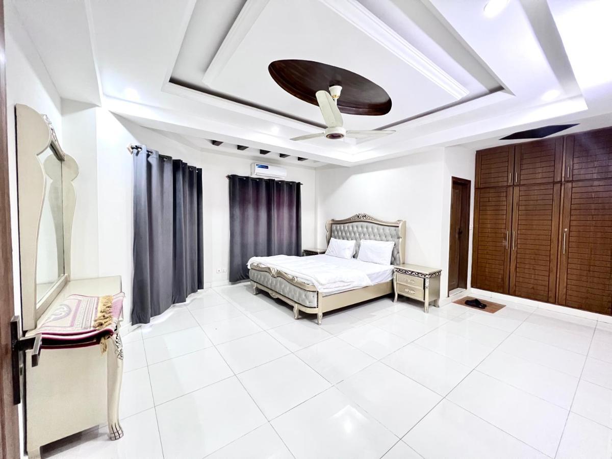 Luxury Executive 2Bedroom Apartment Convenient And Nice Location Islamabad Eksteriør bilde