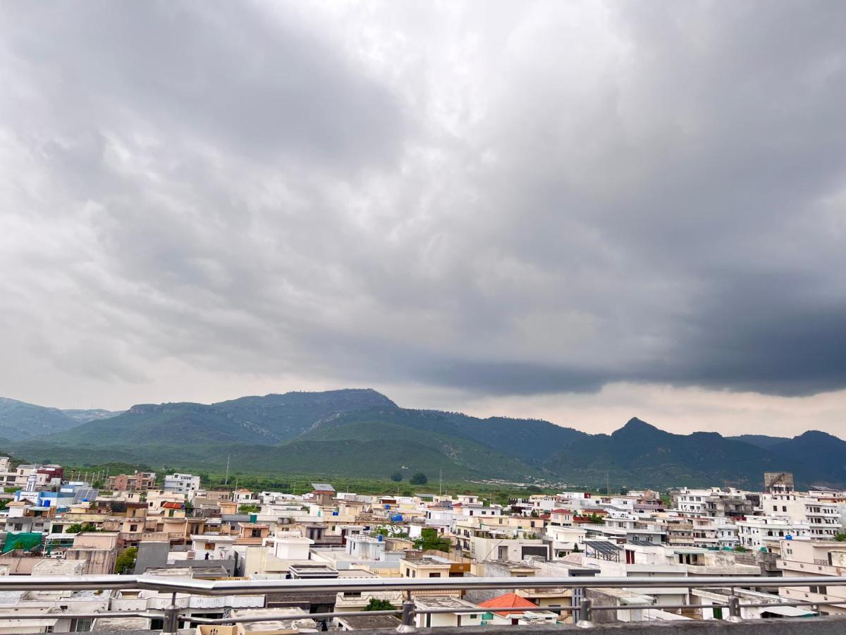 Luxury Executive 2Bedroom Apartment Convenient And Nice Location Islamabad Eksteriør bilde